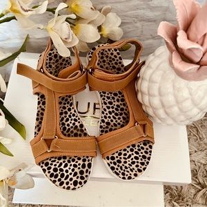 Tan Velcro Dad Sandals